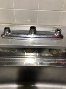 不要部品を全て取り外した蛇口