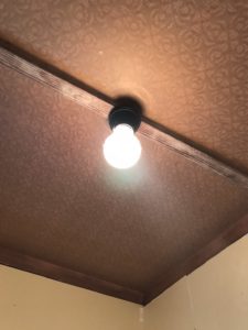 リフォーム前のトイレ内天井