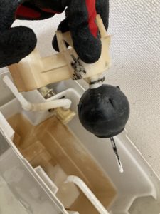 交換する排水弁