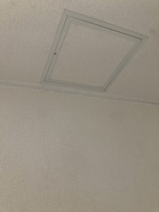 造作した天井点検口