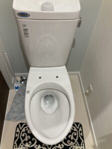 温水洗浄便座を取り外したトイレ