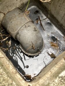 交換前の排水マス内