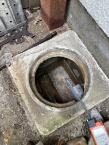 建物裏の排水マス