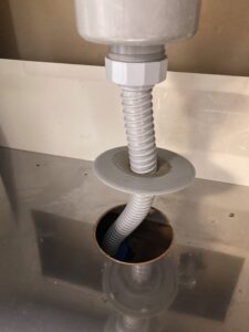 交換後のキッチン排水蛇腹ホース