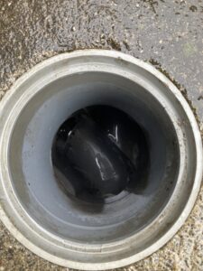 高圧洗浄後の排水マス内